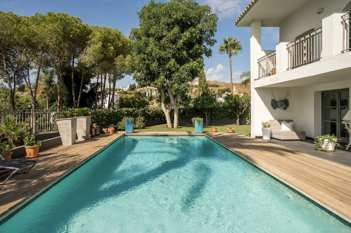 Detached Villa in El Paraiso