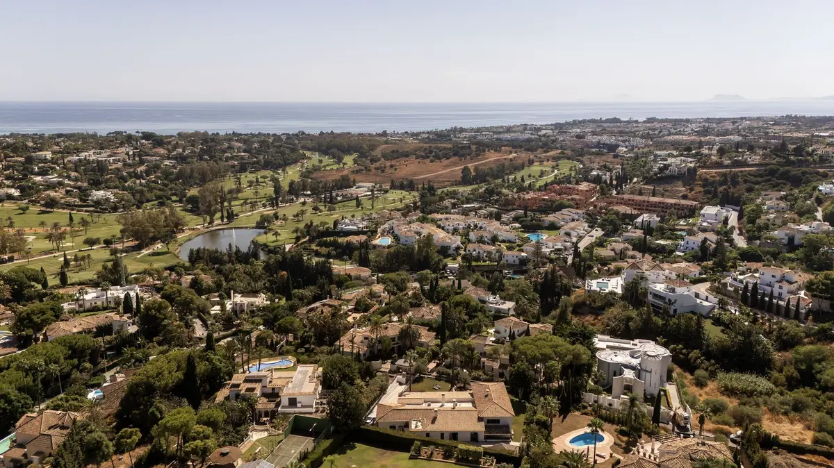 Detached Villa in El Paraiso