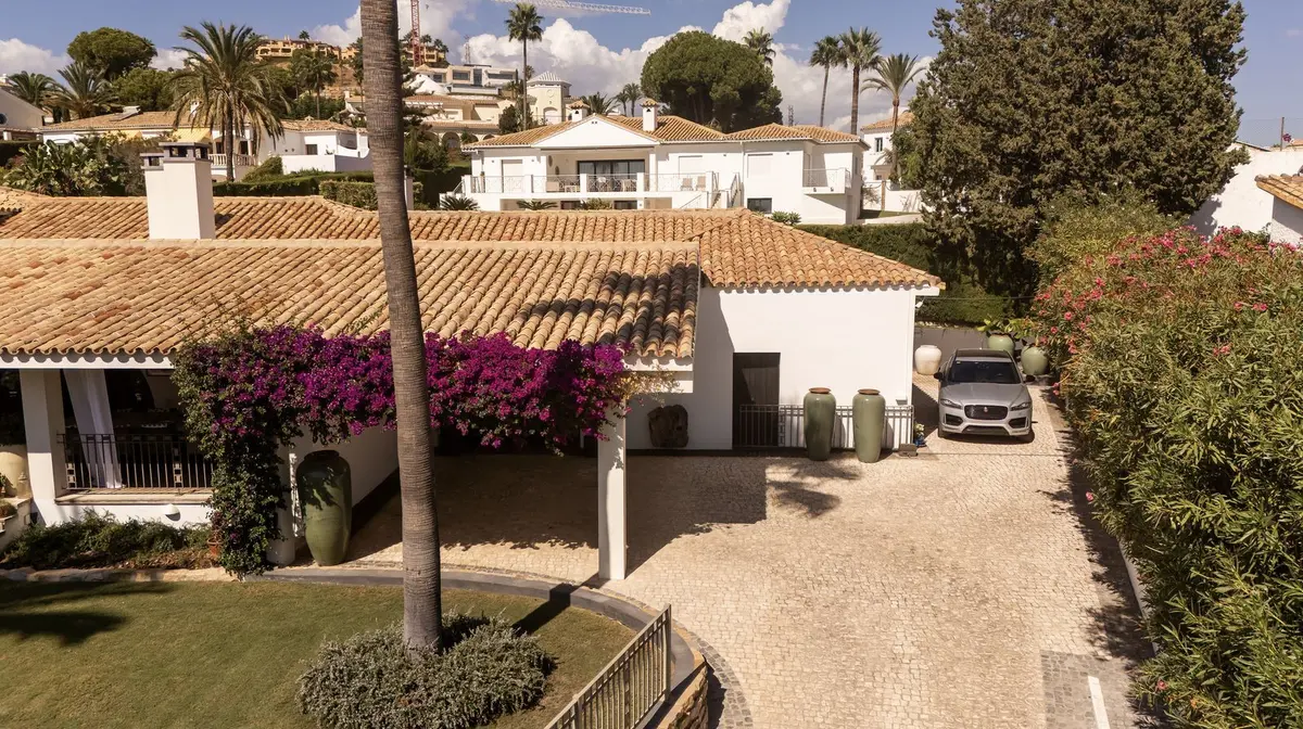 Detached Villa in El Paraiso