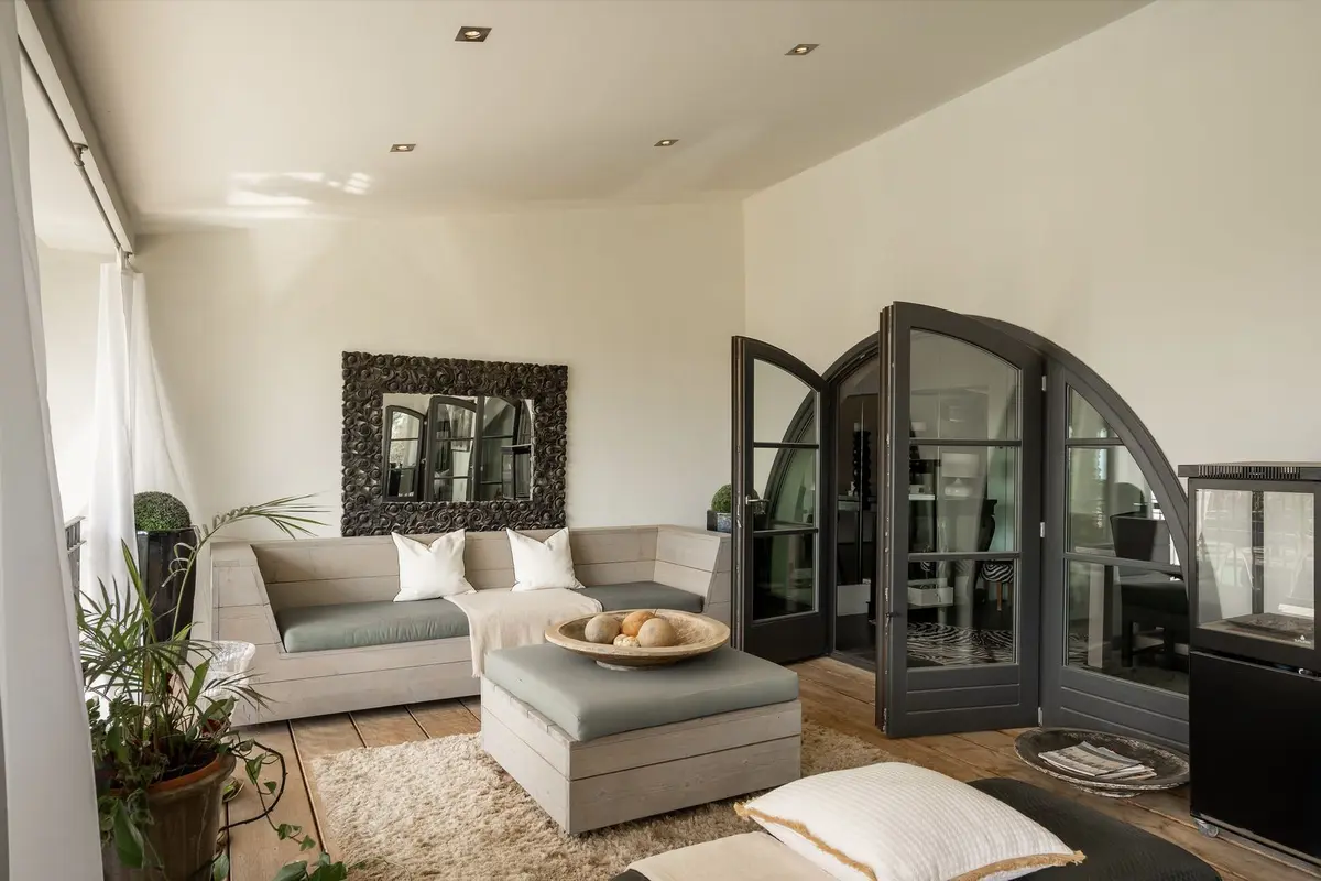 Detached Villa in El Paraiso