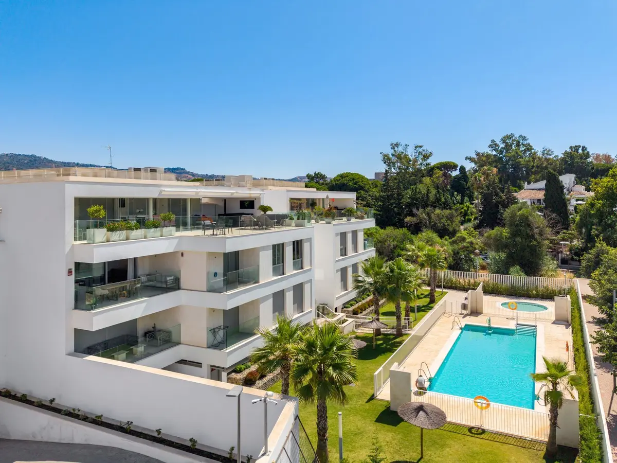 Middle Floor Apartment in Elviria