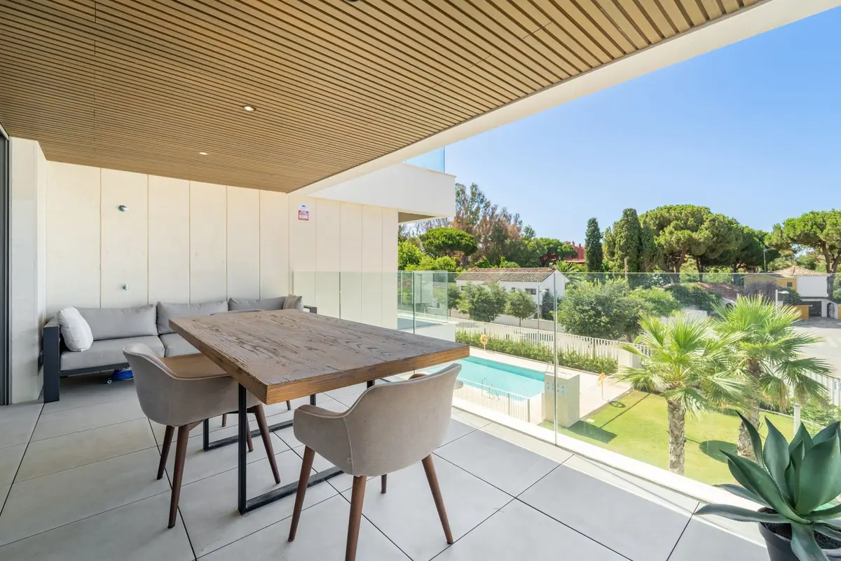Middle Floor Apartment in Elviria