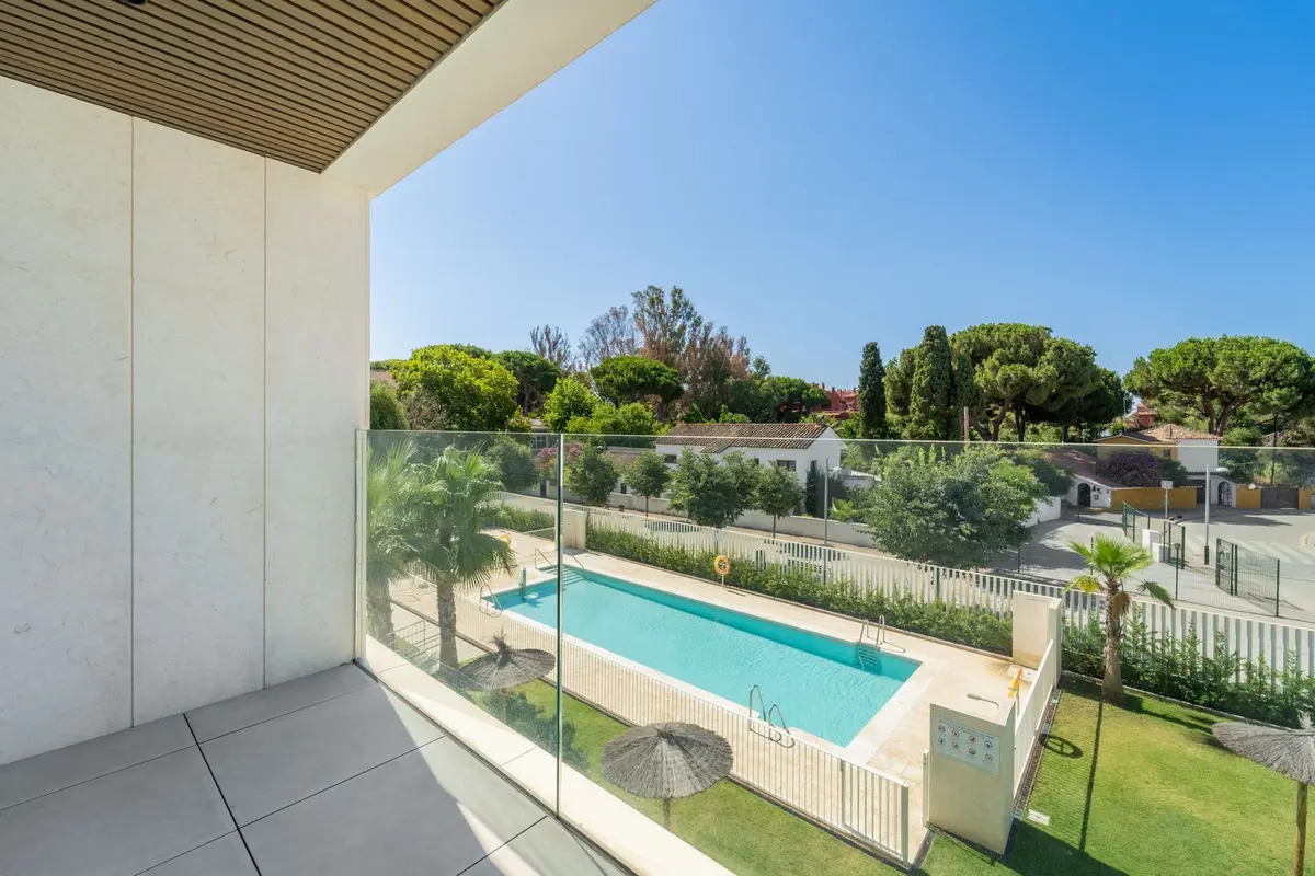 Middle Floor Apartment in Elviria
