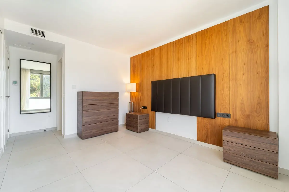 Middle Floor Apartment in Elviria