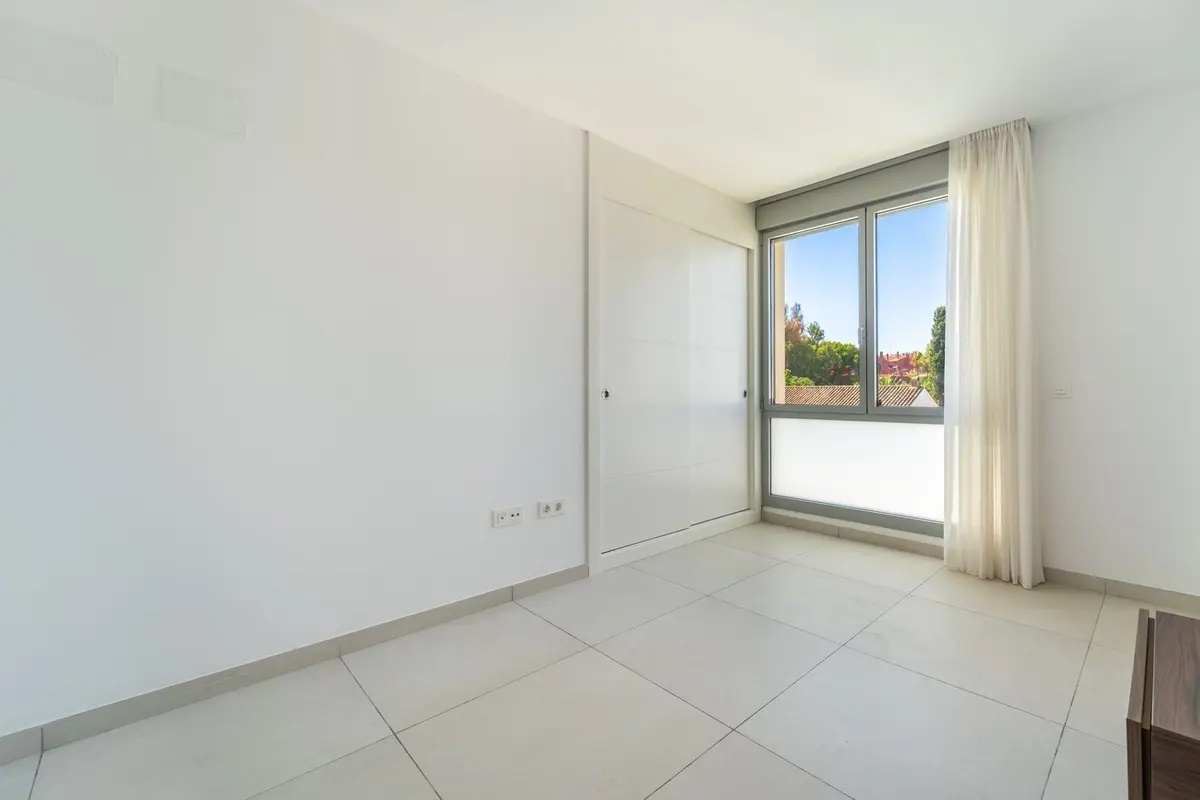 Middle Floor Apartment in Elviria