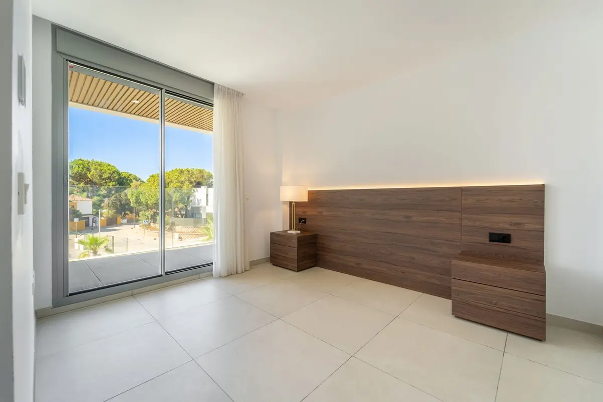 Middle Floor Apartment in Elviria