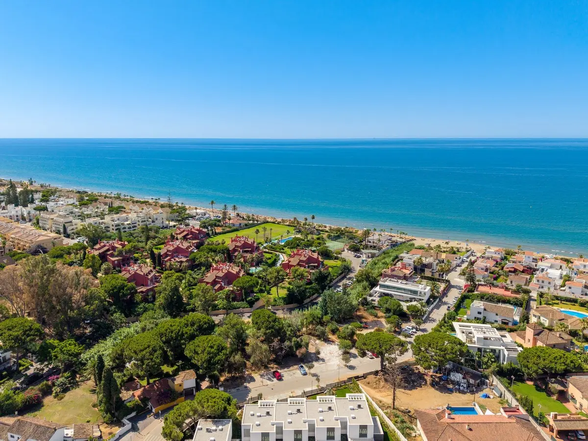 Middle Floor Apartment in Elviria