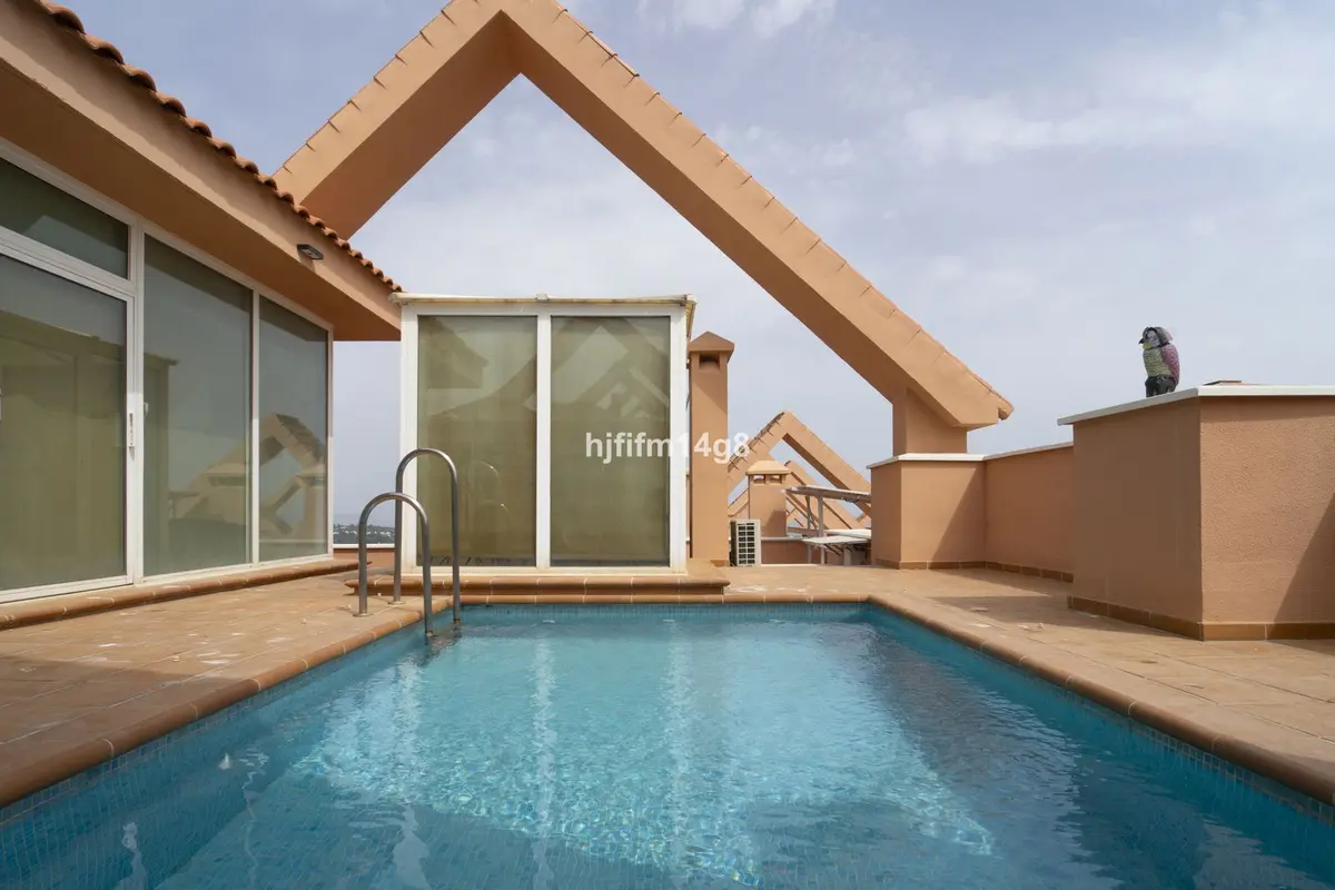 Penthouse in Nueva Andalucía