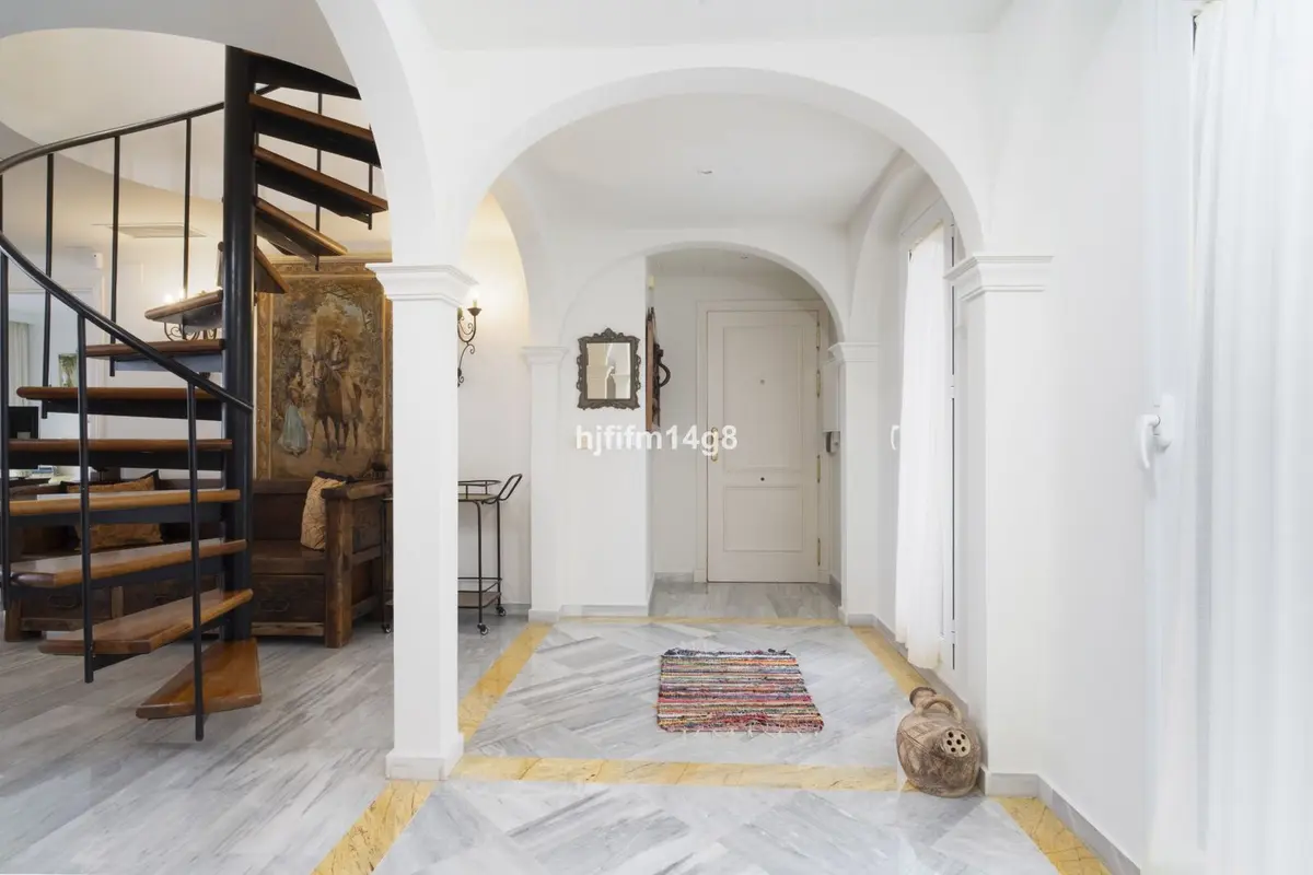 Penthouse in Nueva Andalucía