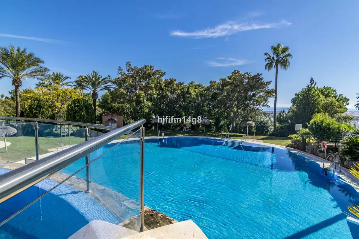 Penthouse in Nueva Andalucía
