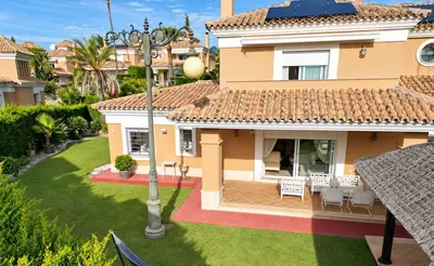Sea View 5 Bedroom Semi-Detached Villa in Marbella