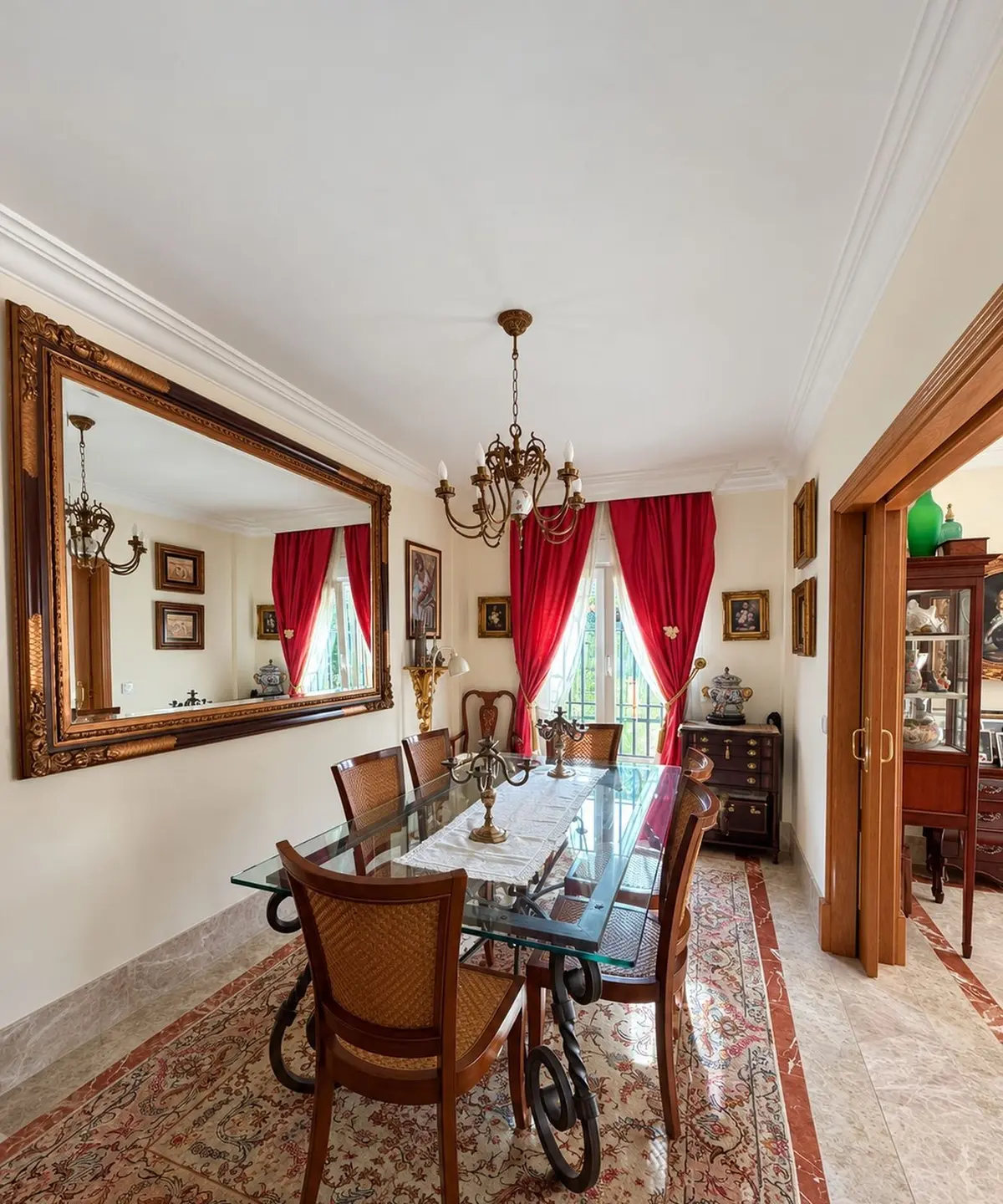 Semi-Detached House in Marbella
