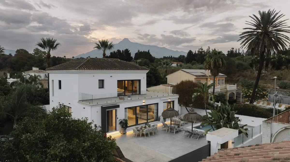 Detached Villa in Nueva Andalucía