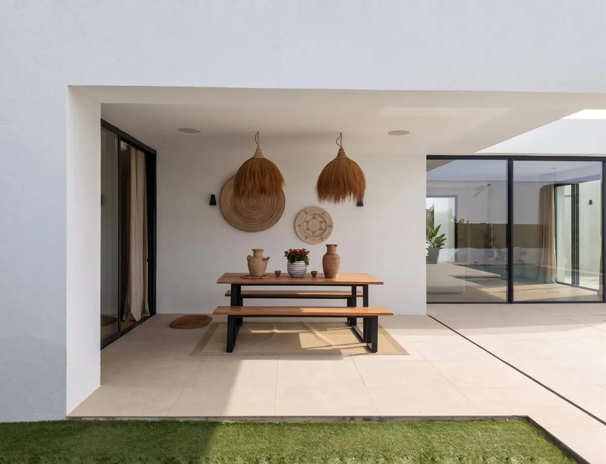Detached Villa in El Paraiso