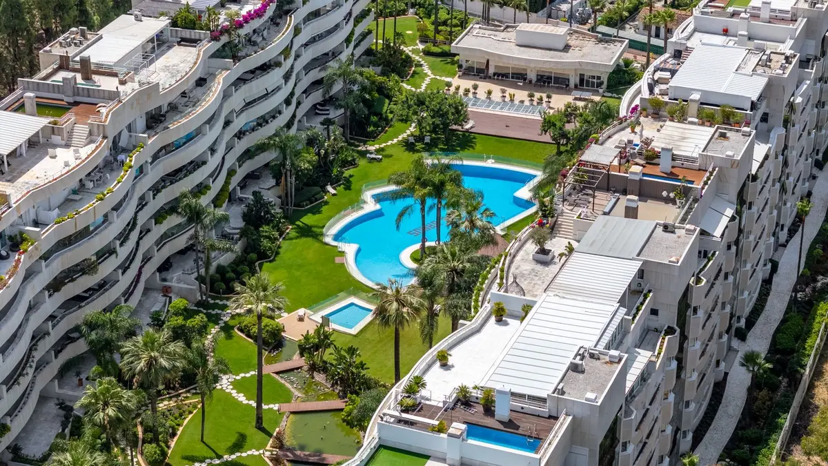 Middle Floor Apartment in Puerto Banús
