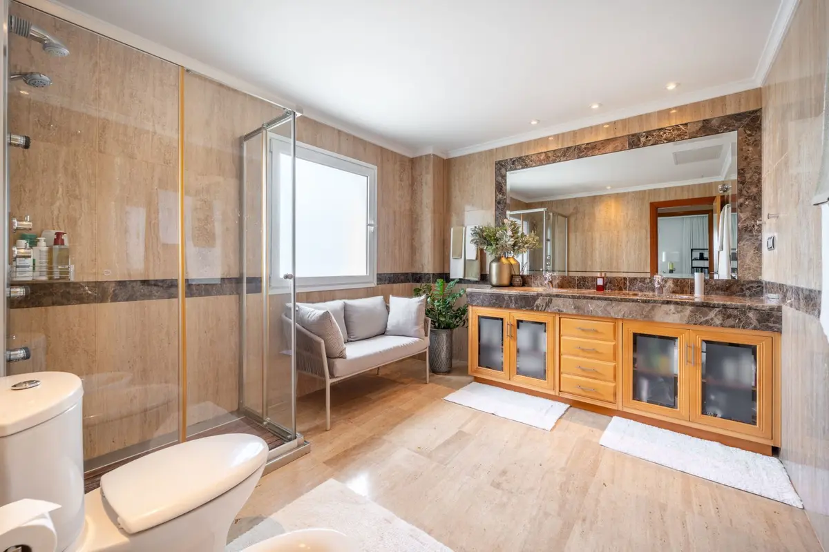 Middle Floor Apartment in Puerto Banús