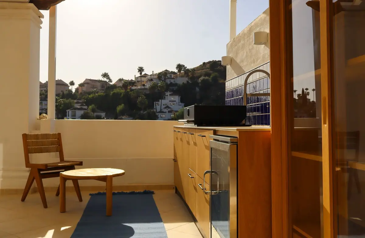 Middle Floor Apartment in Nueva Andalucía