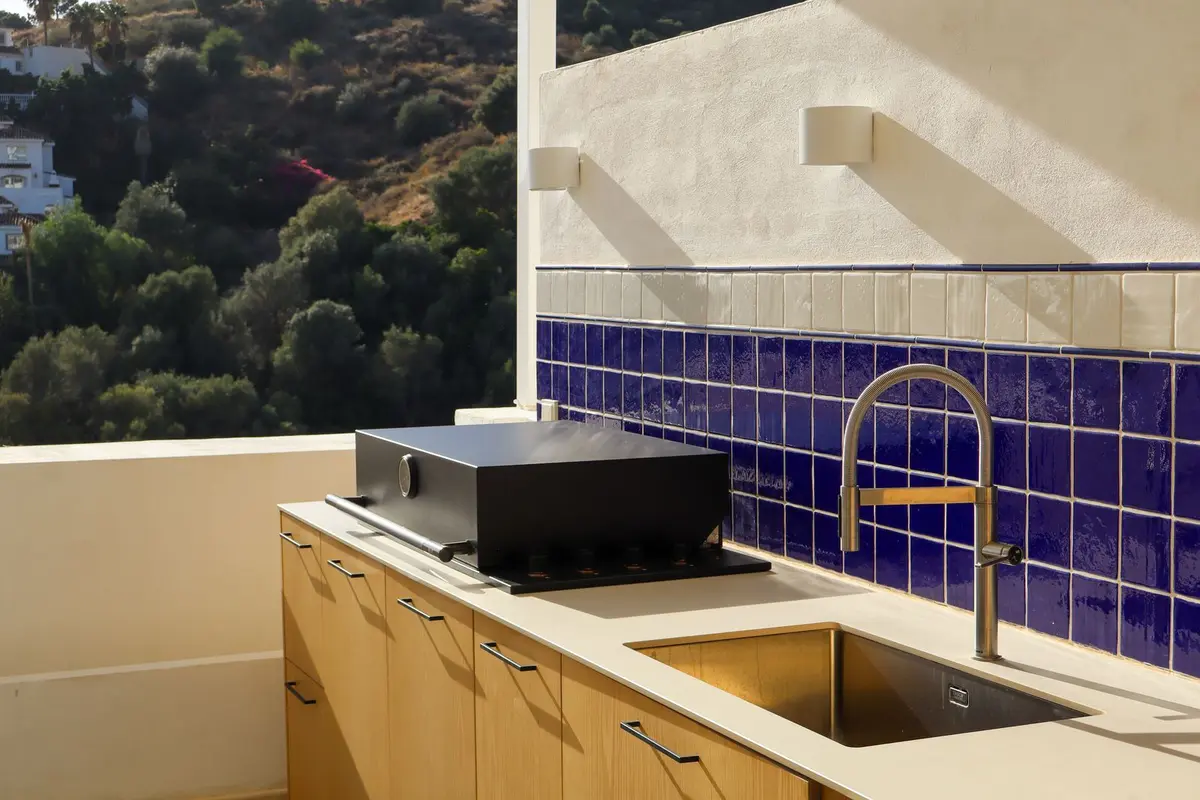 Middle Floor Apartment in Nueva Andalucía