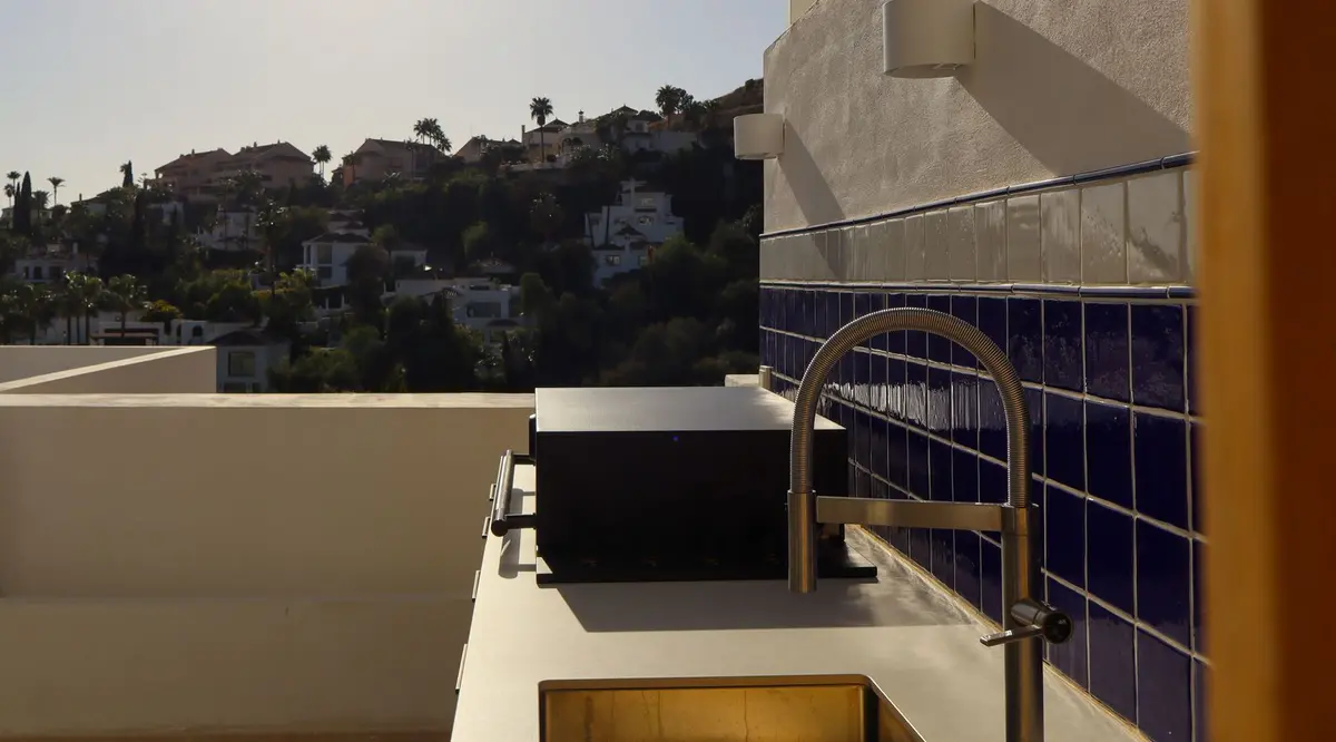 Middle Floor Apartment in Nueva Andalucía