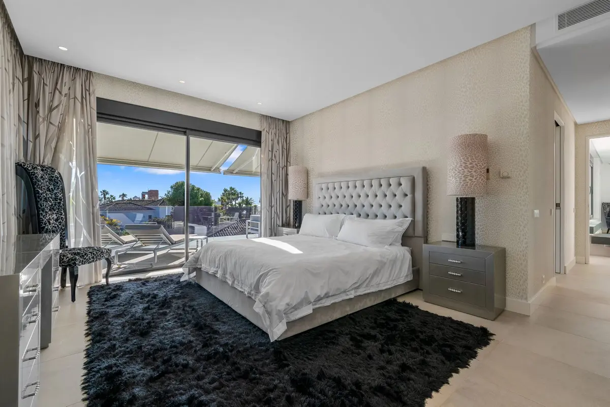 Detached Villa in Los Monteros