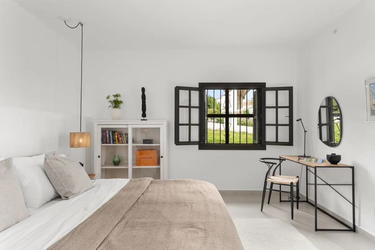 Middle Floor Apartment in Nueva Andalucía