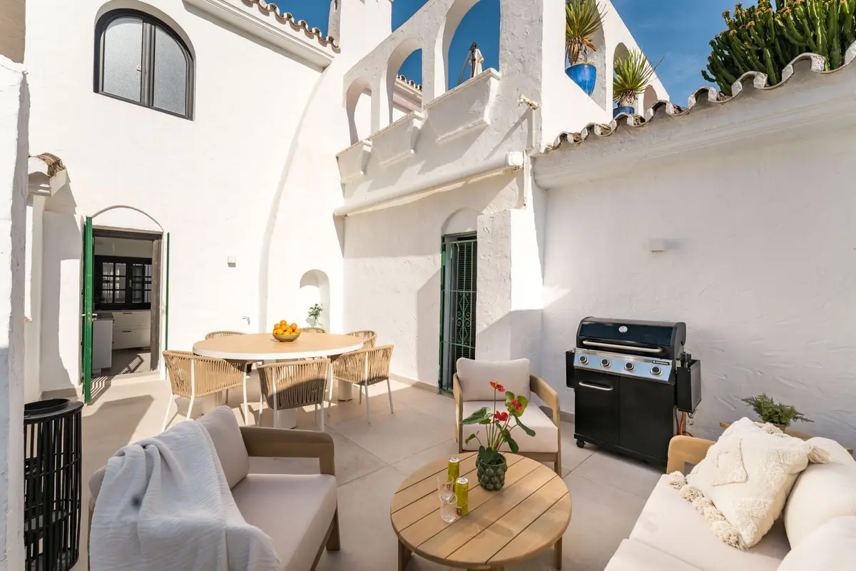 Middle Floor Apartment in Nueva Andalucía