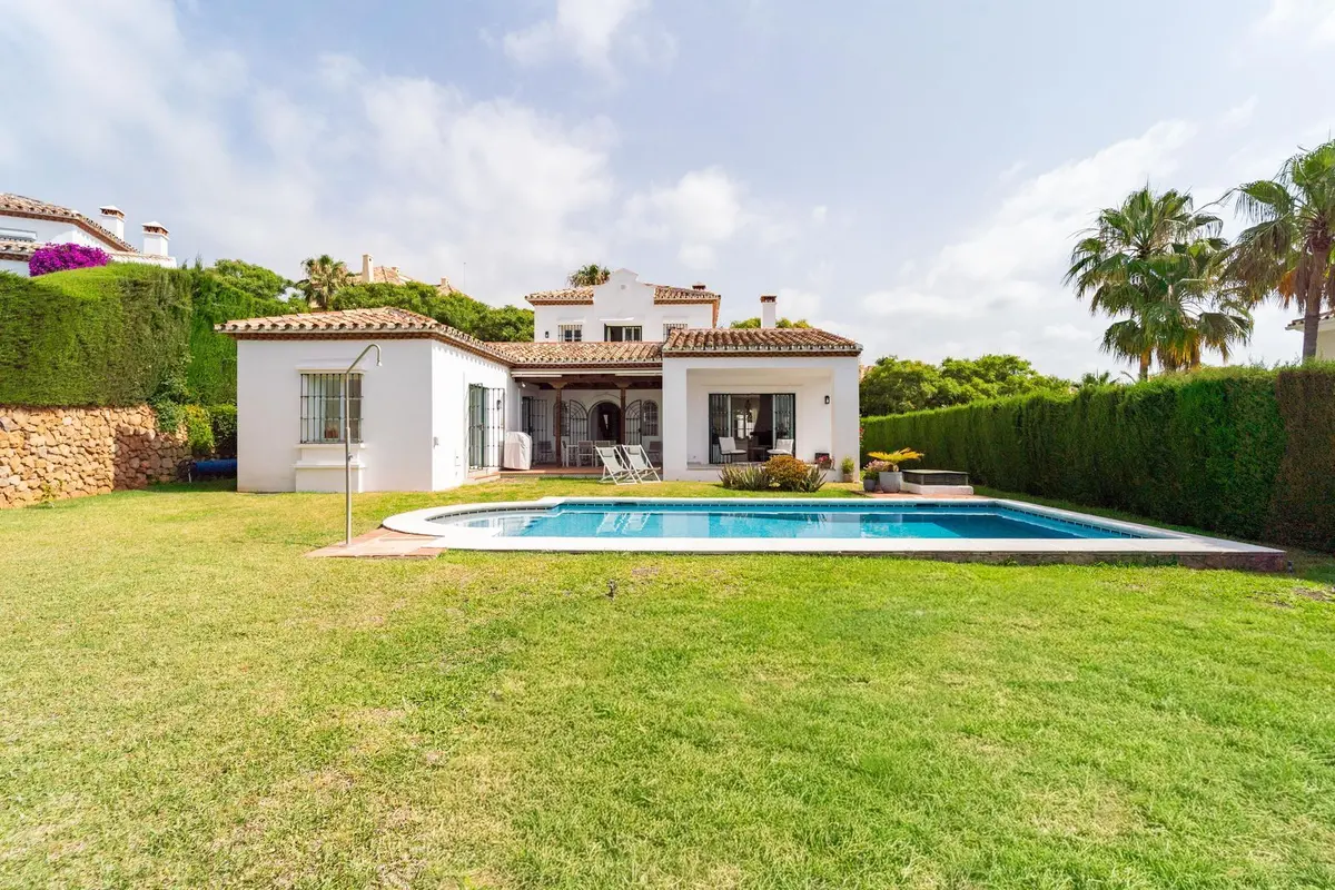Detached Villa in Elviria