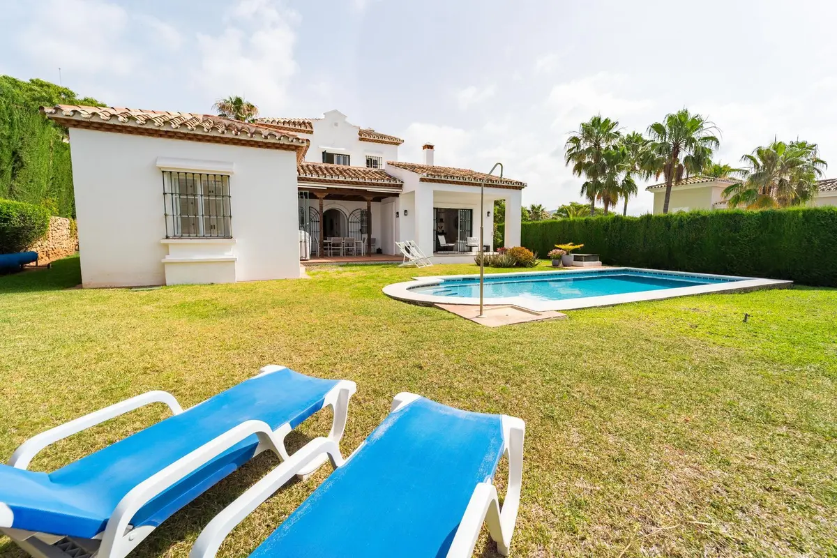Detached Villa in Elviria
