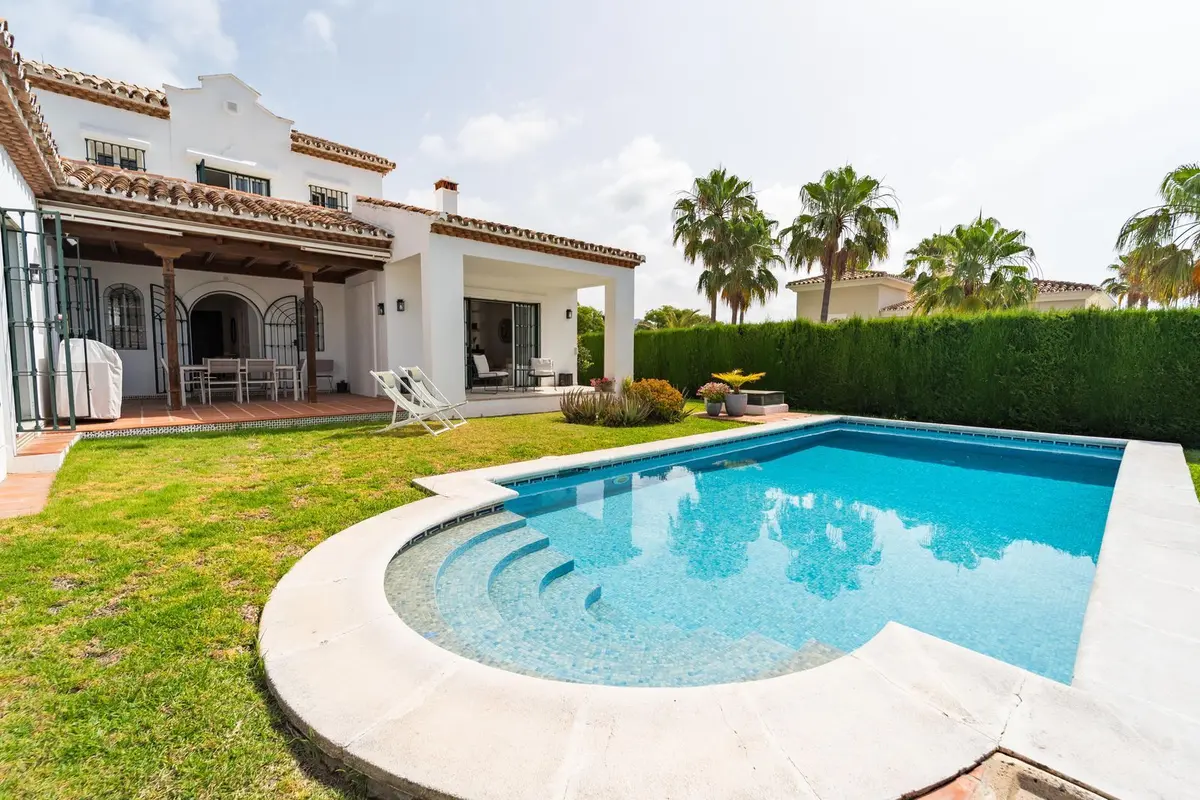 Detached Villa in Elviria