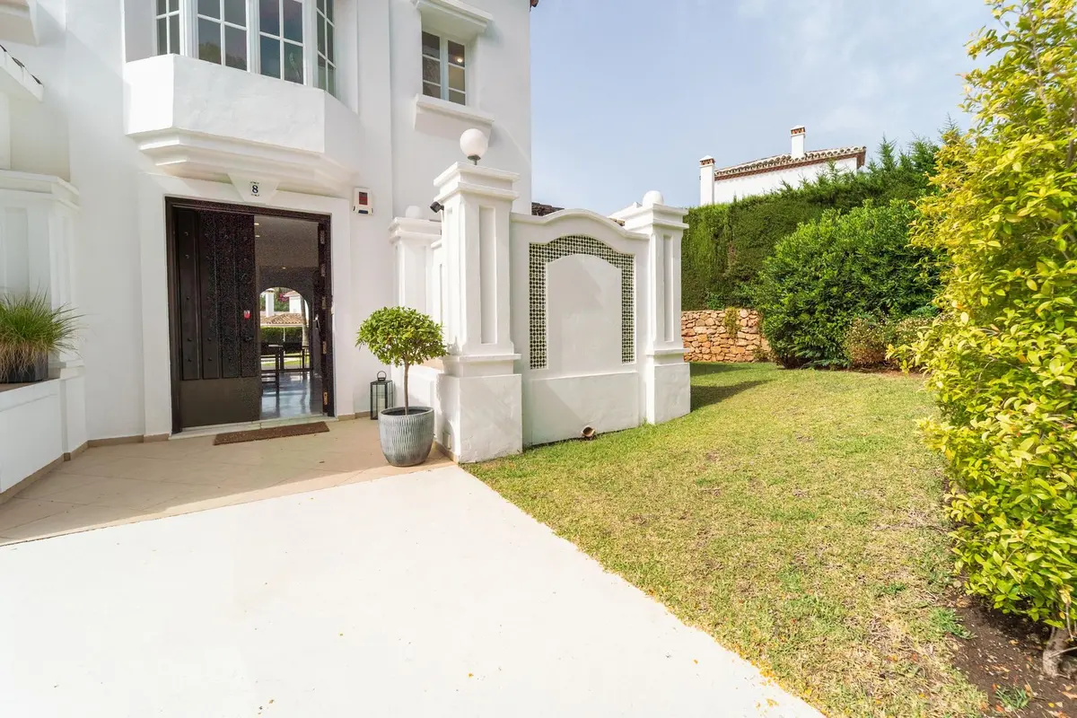 Detached Villa in Elviria