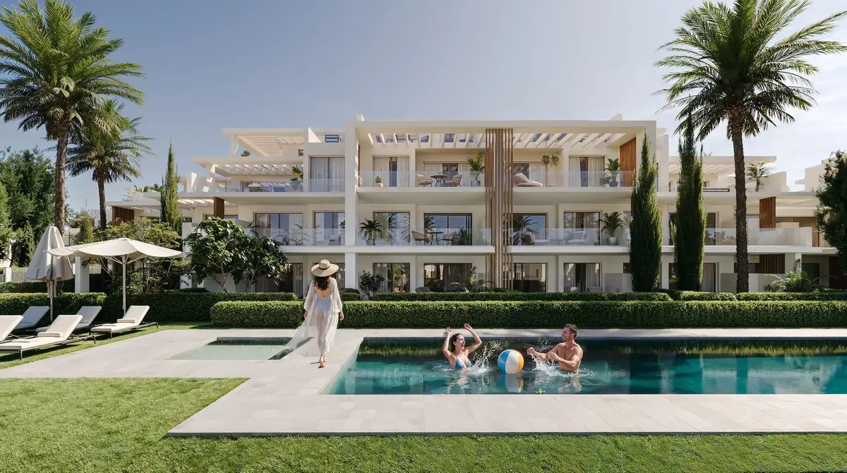 Middle Floor Apartment in Estepona