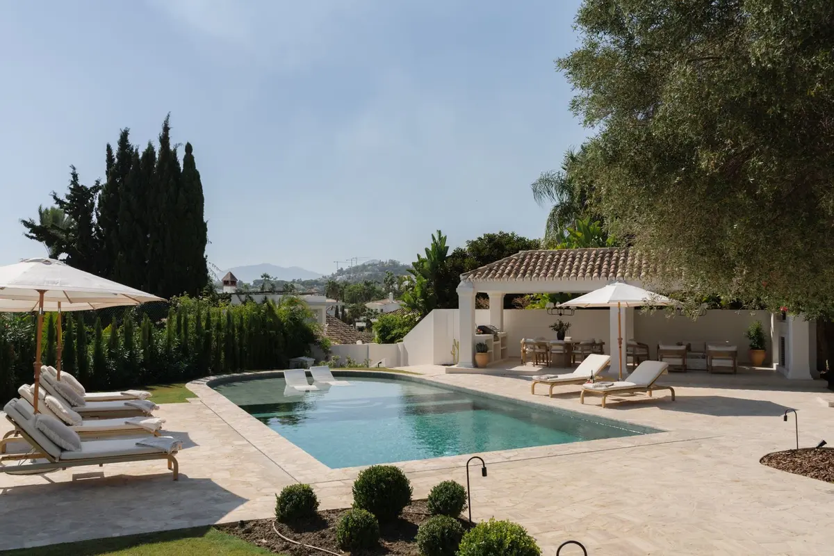 Detached Villa in Nueva Andalucía