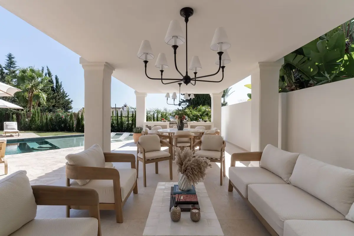 Detached Villa in Nueva Andalucía