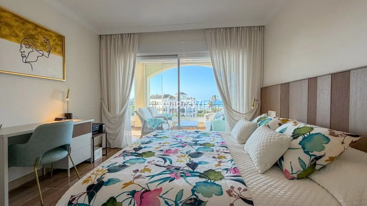 Penthouse in Elviria