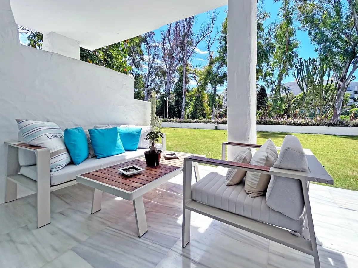 Middle Floor Apartment in Puerto Banús