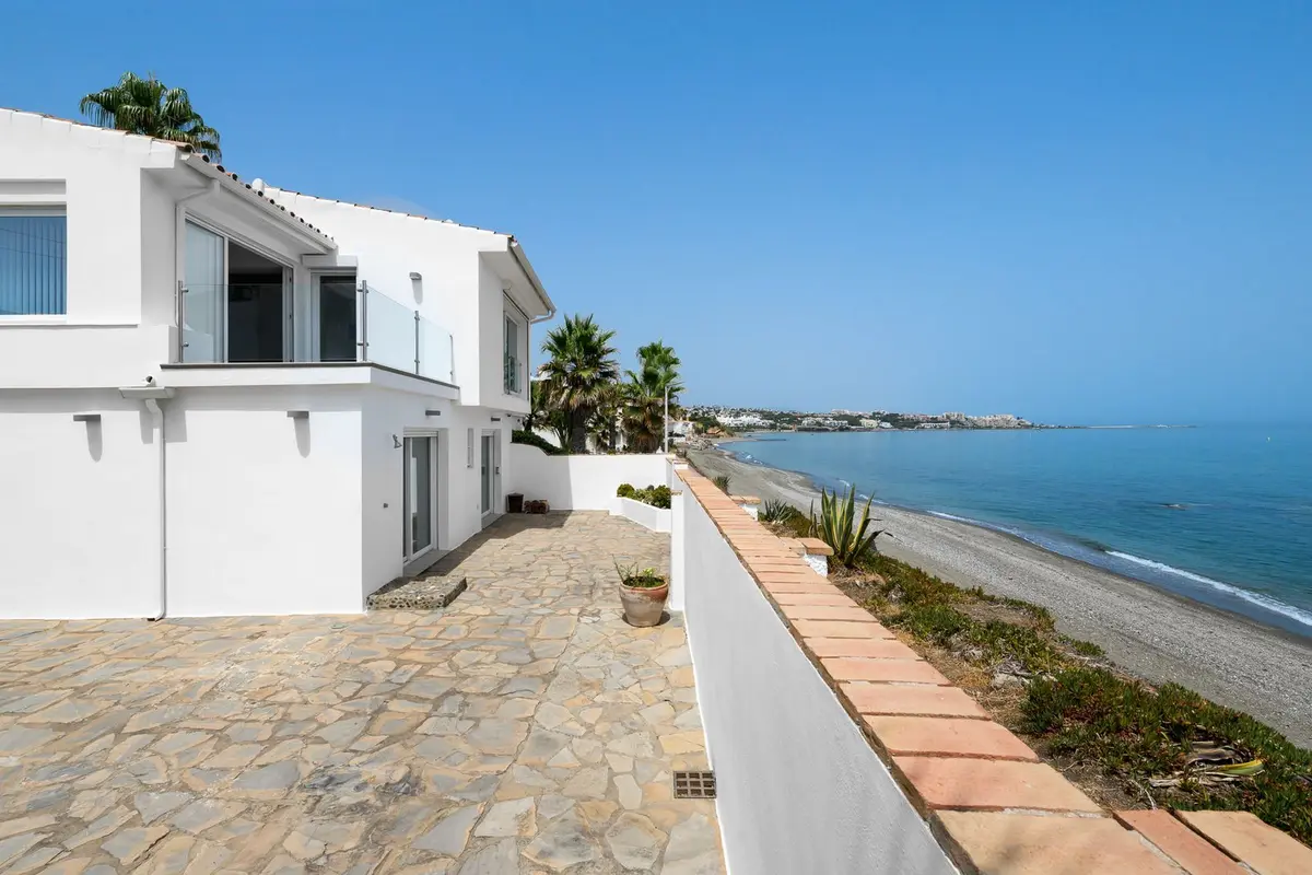 Detached Villa in Estepona
