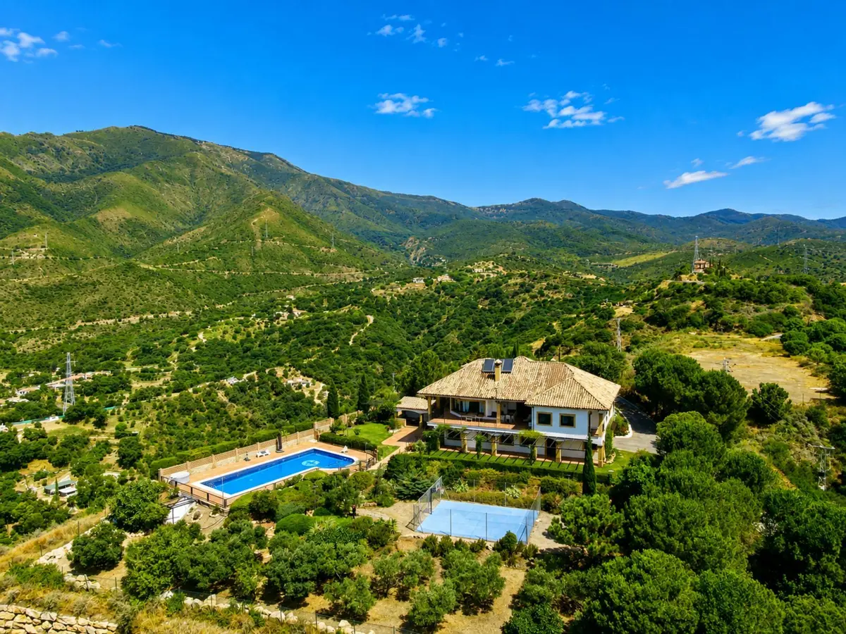 Finca - Cortijo in Estepona
