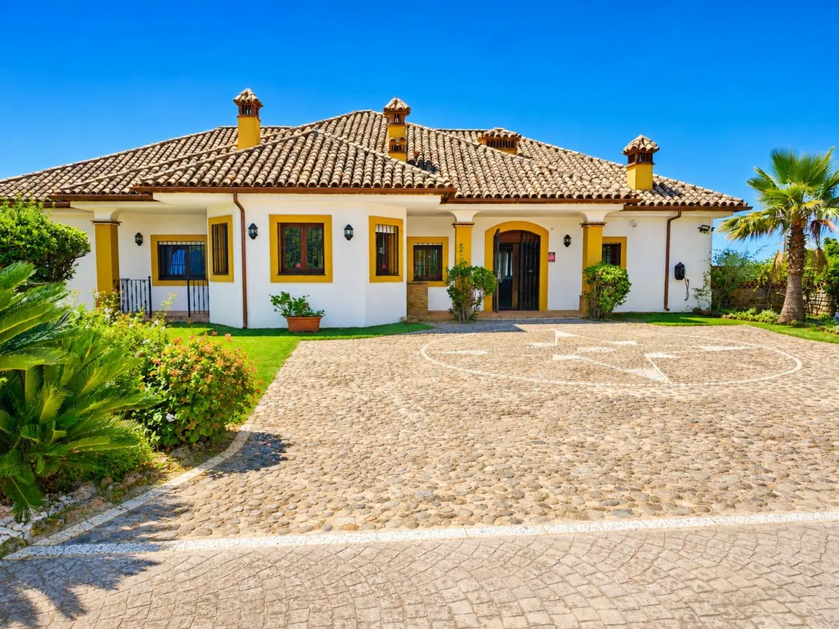 Finca - Cortijo in Estepona