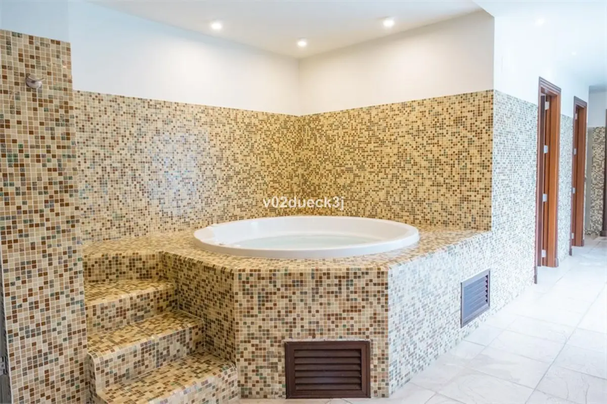 Ground Floor Apartment in Estepona