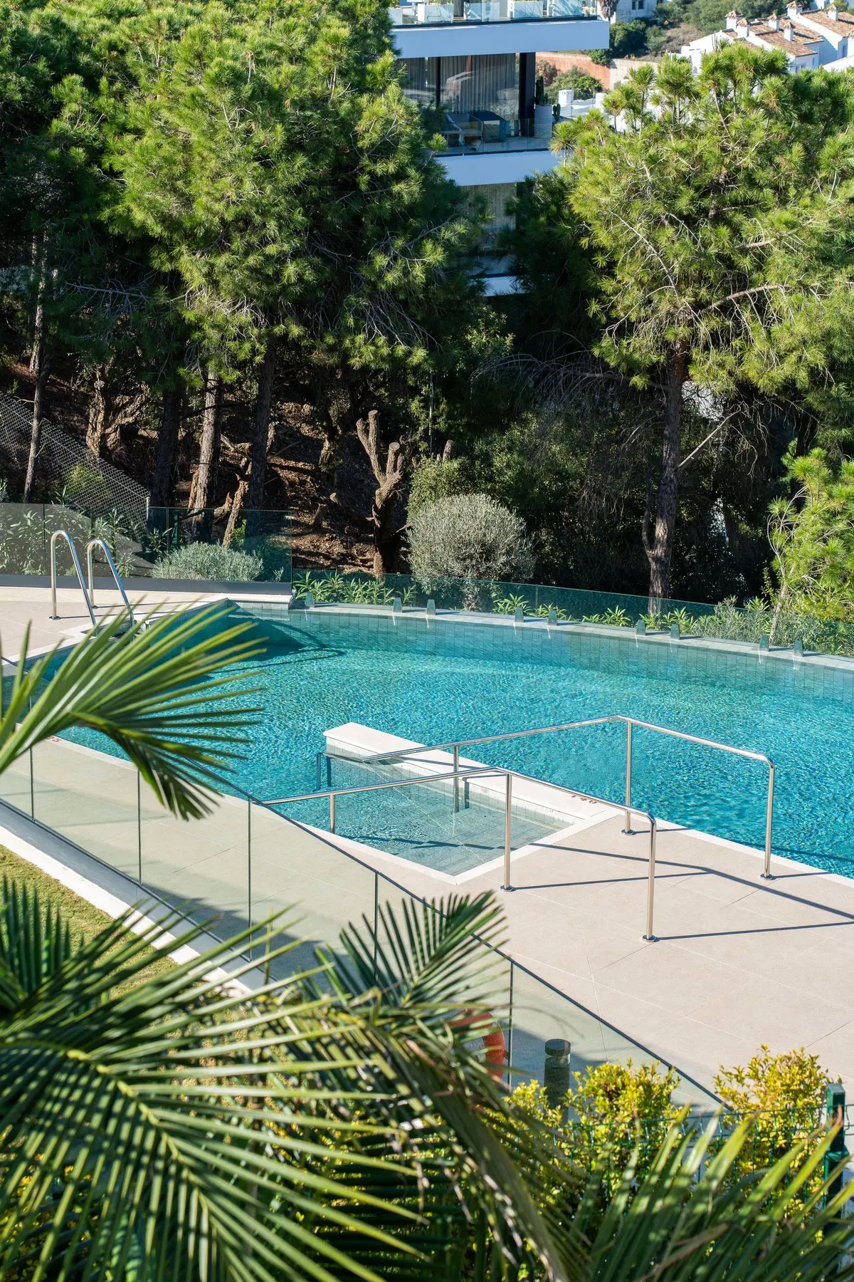 Middle Floor Apartment in Marbella