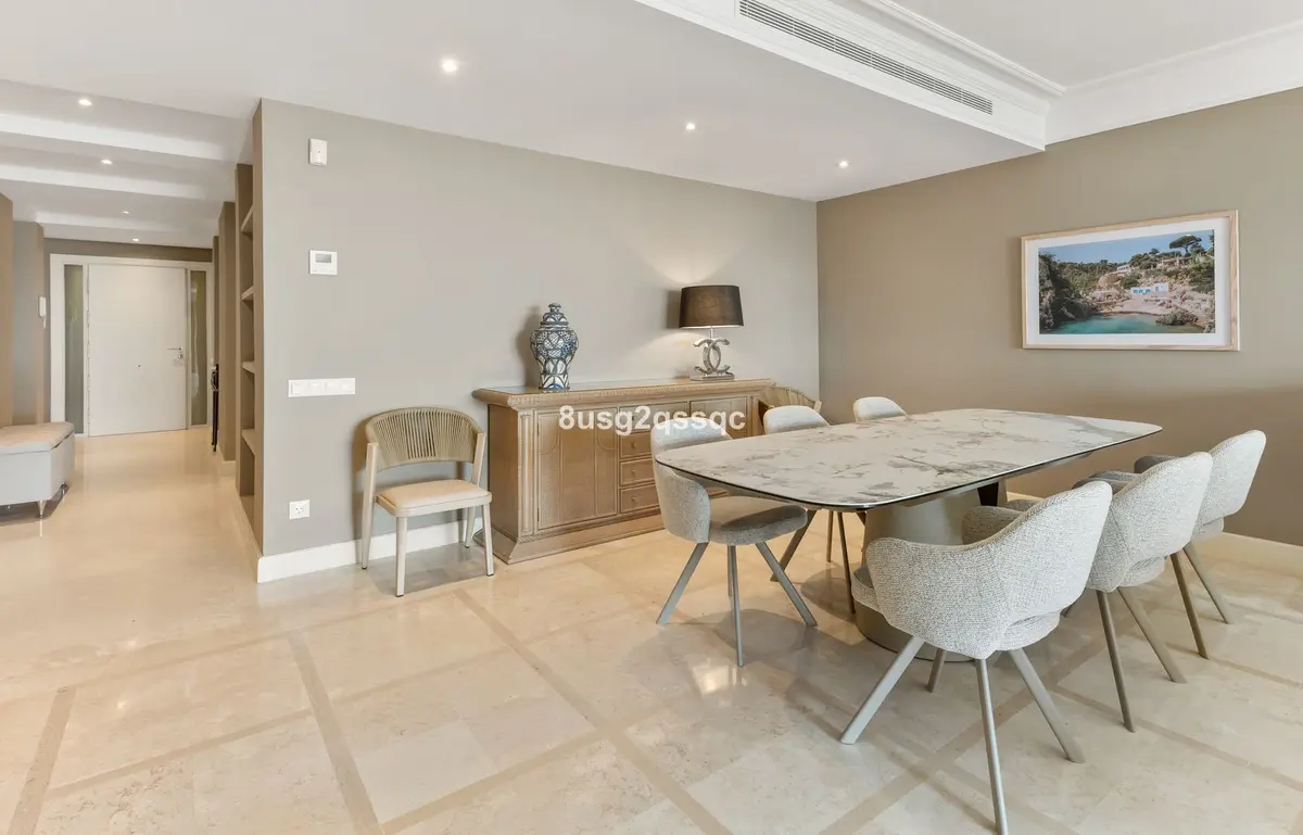 Middle Floor Apartment in Costalita