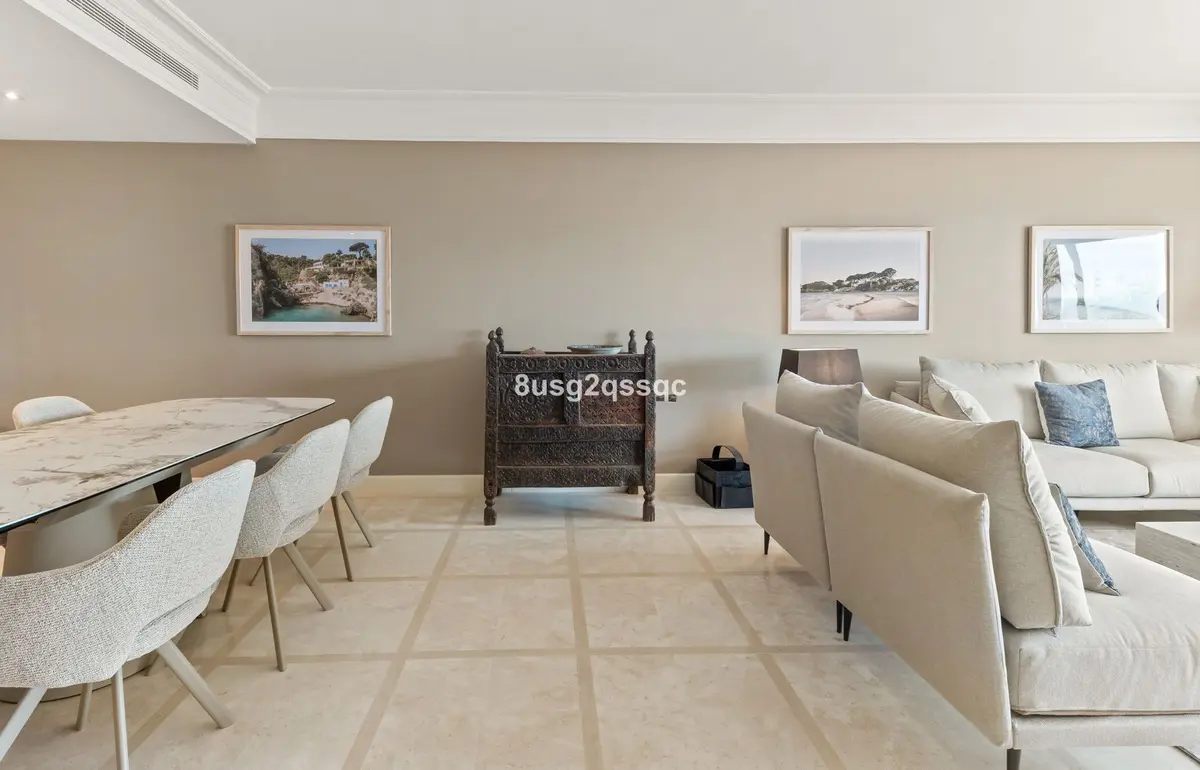 Middle Floor Apartment in Costalita