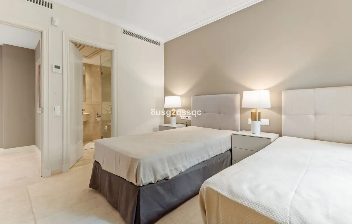 Middle Floor Apartment in Costalita