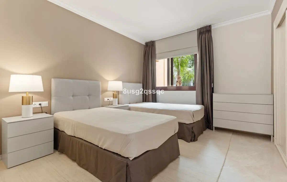 Middle Floor Apartment in Costalita