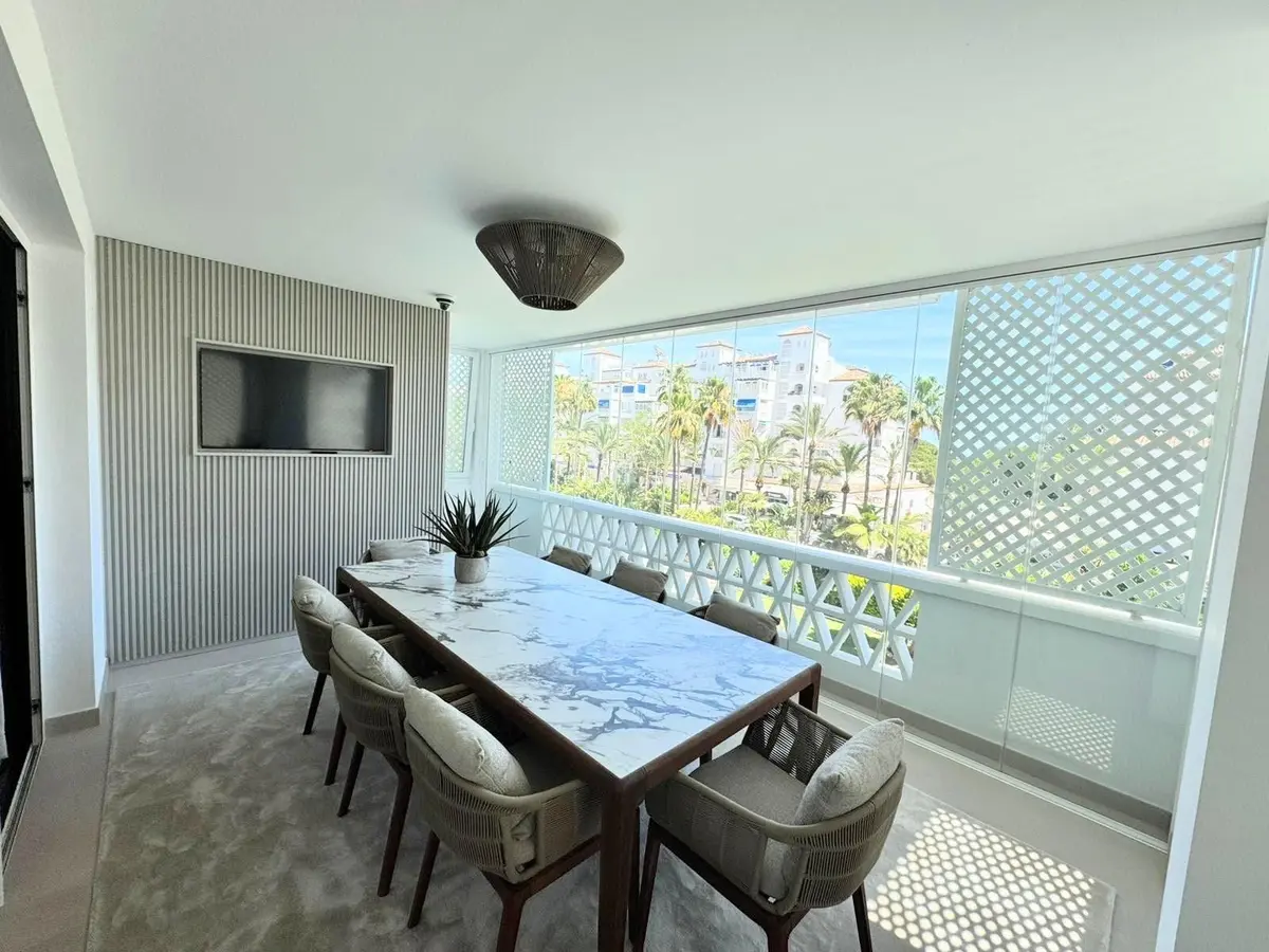 Middle Floor Apartment in Puerto Banús
