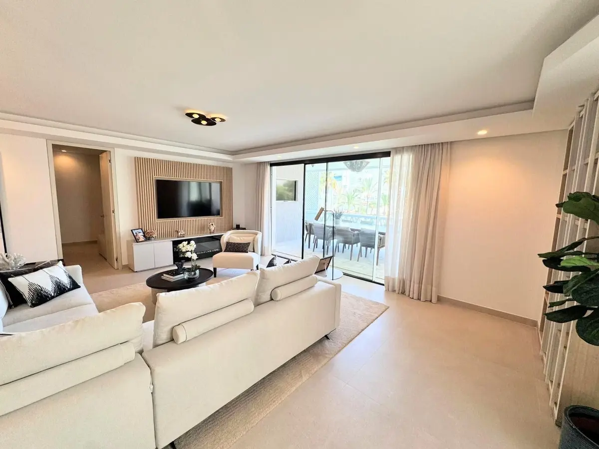Middle Floor Apartment in Puerto Banús