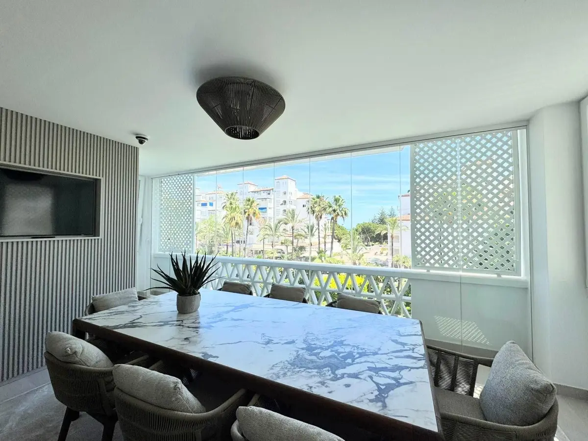 Middle Floor Apartment in Puerto Banús