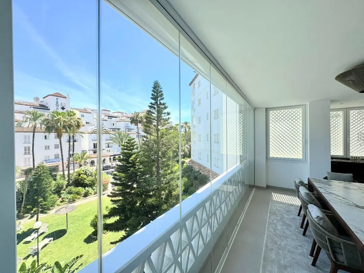 Middle Floor Apartment in Puerto Banús