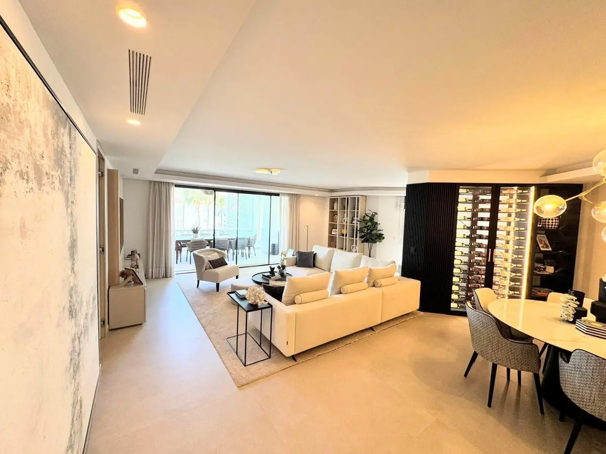 Middle Floor Apartment in Puerto Banús