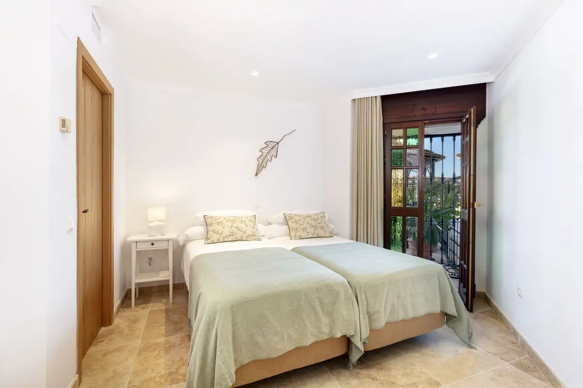 Semi-Detached House in Nueva Andalucía